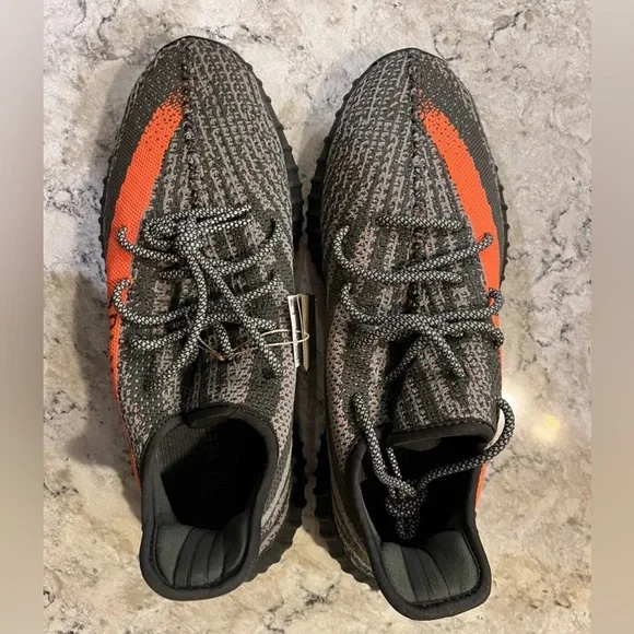 Adidas Yeezy Boost 350 v2 Carbon Beluga